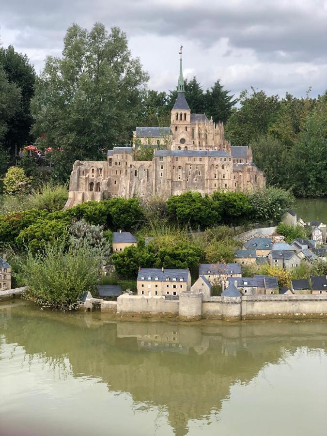 Spa Jungle Le Mesnil-Saint-Denis Eksteriør billede