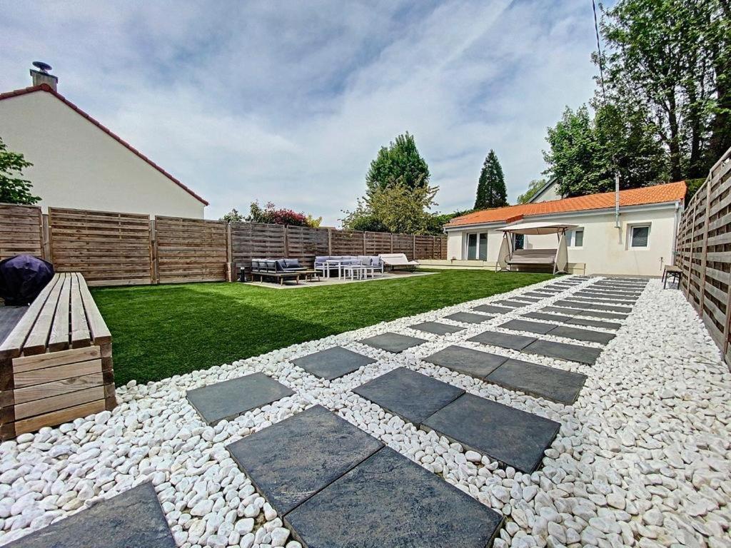 Spa Jungle Le Mesnil-Saint-Denis Eksteriør billede
