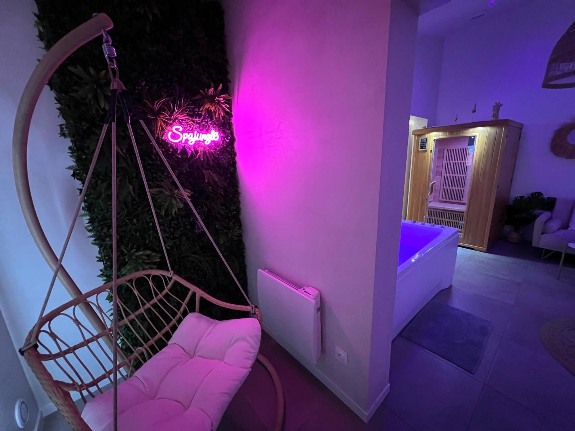 Spa Jungle Le Mesnil-Saint-Denis Eksteriør billede