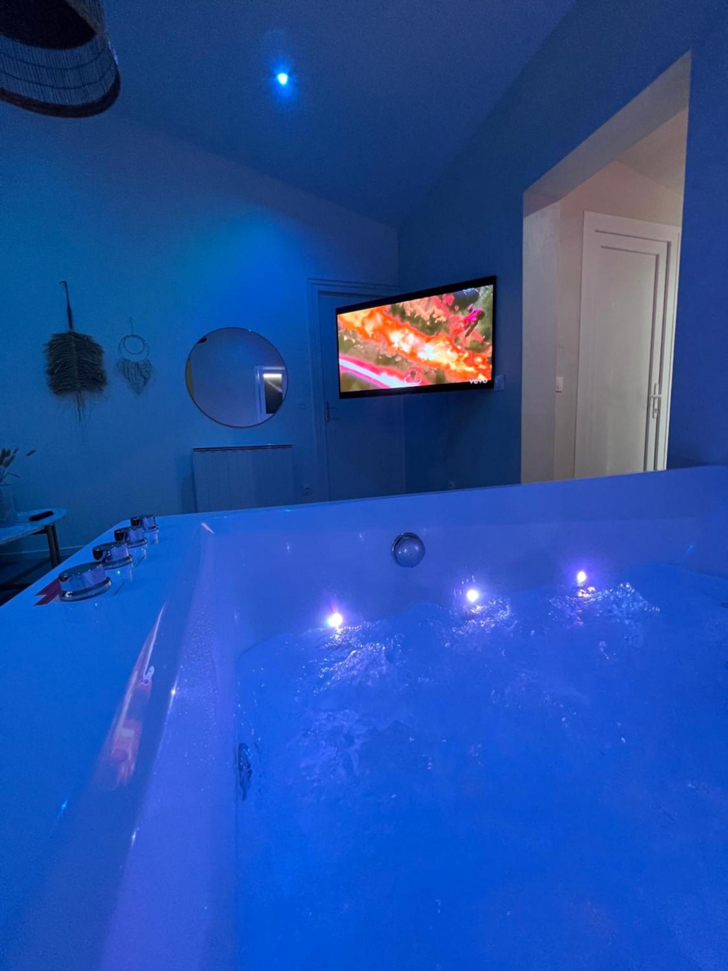Spa Jungle Le Mesnil-Saint-Denis Eksteriør billede