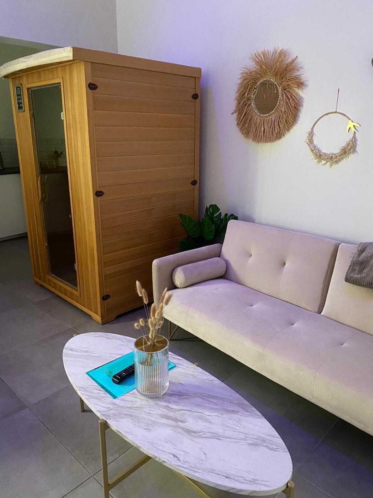 Spa Jungle Le Mesnil-Saint-Denis Eksteriør billede
